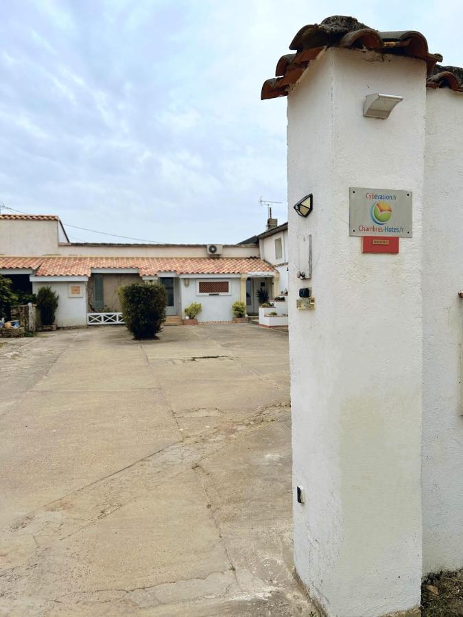 Jardin De Marceau Bed & Breakfast Blasimon Exterior photo