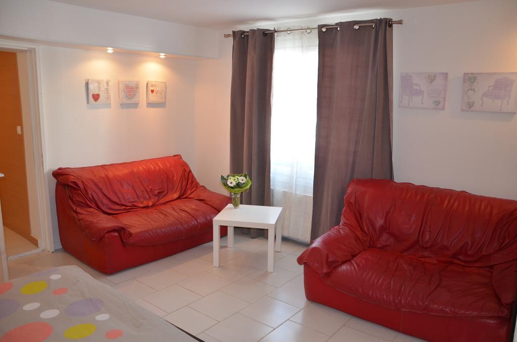 Jardin De Marceau Bed & Breakfast Blasimon Room photo