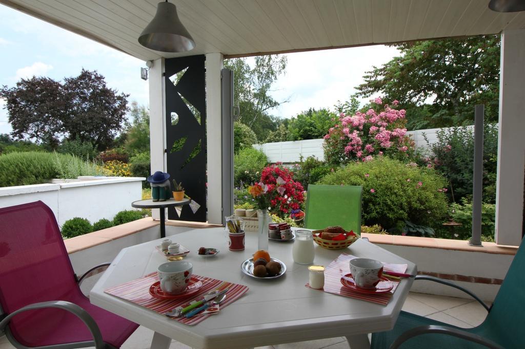 Jardin De Marceau Bed & Breakfast Blasimon Exterior photo